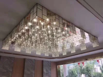 Изготовленный на заказ большой дизайнерский потолочный светильник белого цвета, светодиодный проект отеля, потолочный светильник с хромированной отделкой из хрустального железа для вестибюля